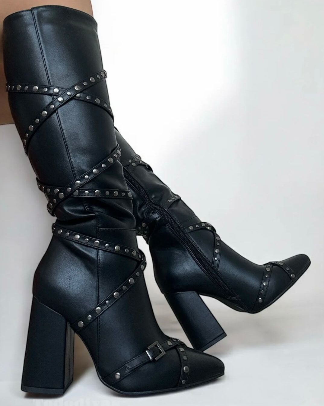 36719540-5dc8-4eb6-bfb3-e04487e9d31f