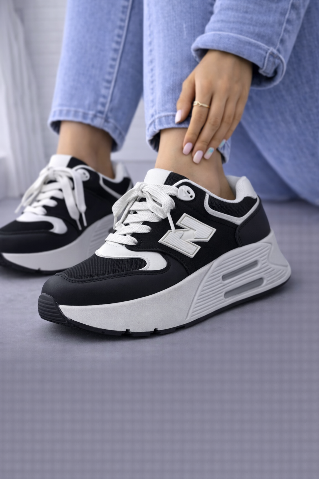 EF9B6C2B-2AB1-48CB-AA07-5F49B60CAE3E